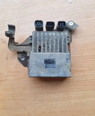 Toyota Avensis T250 Fuel injection control unit/module 8987120070 1310001371