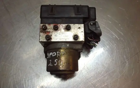 Mitsubishi Montero ABS Pump 445104060 241102100205