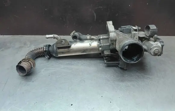 Volvo V70 EGR valve 31216573 700555070 880172N