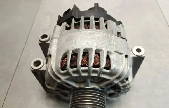 Opel Insignia A Generator/alternator 13586366 2618063A 160517120443