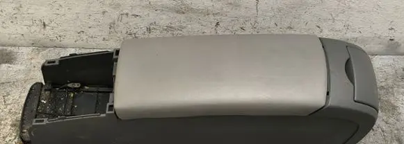 Toyota Prius (XW20) Armrest 