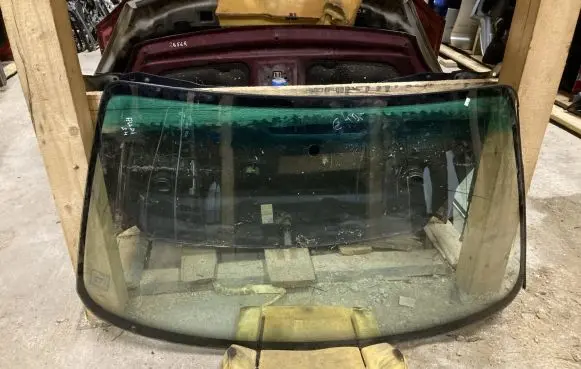 Audi 100 S4 C4 Front windscreen/windshield window 