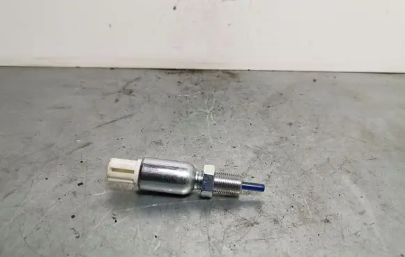 Honda CR-V Brake pedal sensor switch 80131