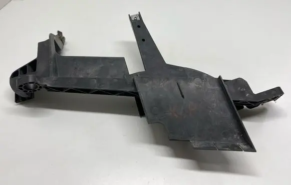 BMW X3 E83 Headlight/headlamp mounting bracket 1301073024