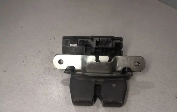 Ford Fiesta Tailgate/trunk/boot lock/catch/latch 8A61A442A66BA