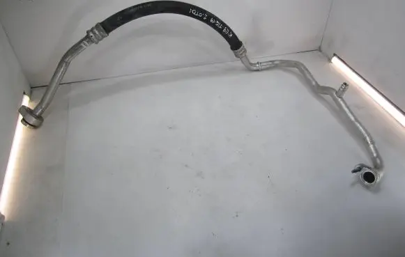 Volkswagen Tiguan Air conditioning (A/C) pipe/hose 5QF816743C 17478100 UL1011117
