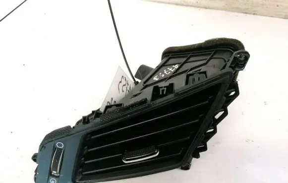 Hyundai Sonata Dash center air vent grill 9741035000 97410-35000