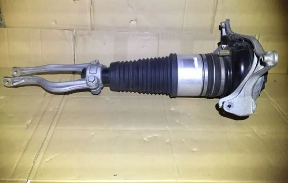 Porsche Macan (95B) Front shock absorber/damper
