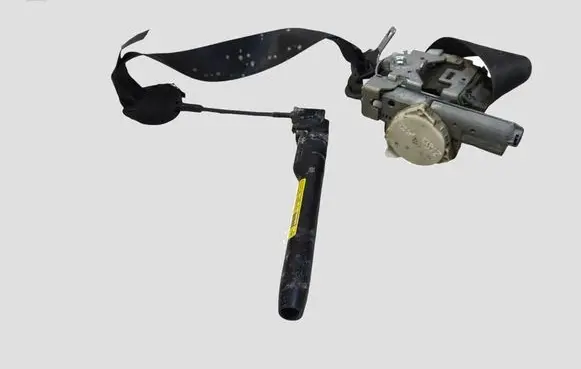 Peugeot 5008 Front seatbelt 9682036580