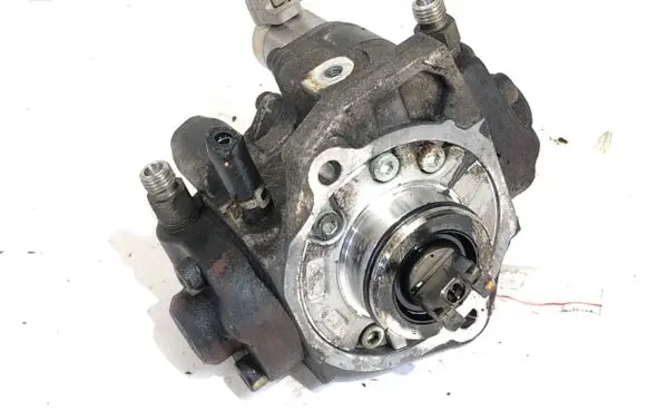 Mitsubishi Lancer VIII Fuel injection high pressure pump
