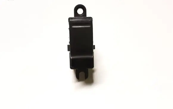 Nissan Patrol Y61 Electric window control switch 0619Z