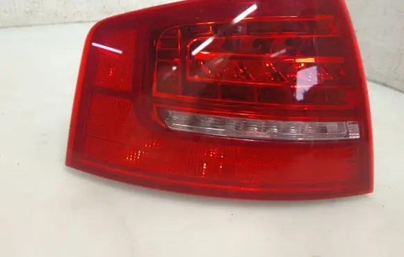 Audi A8 S8 D3 4E Rear/tail lights 4E0945095h