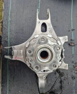 Ferrari California F149 Stub axle 28A34104 238470