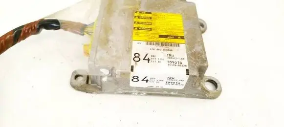 Toyota Avensis T250 Airbag control unit/module 208623102