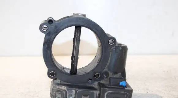 Mercedes-Benz E W212 Throttle valve A6510900170