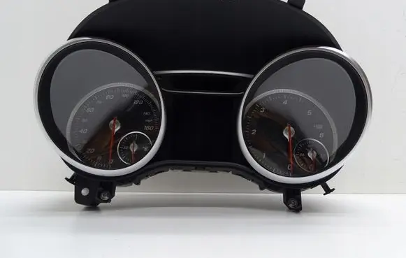 Mercedes-Benz A W176 Speedometer (instrument cluster) A1769000904