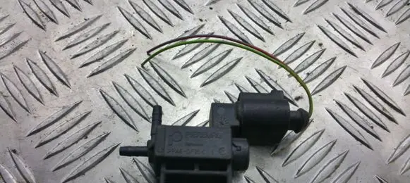Audi A6 S6 C6 4F Turbo solenoid valve 037906283C