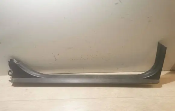 Volvo XC90 Front sill trim cover