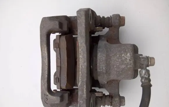 Mazda CX-7 Brake caliper pad carrier rear 