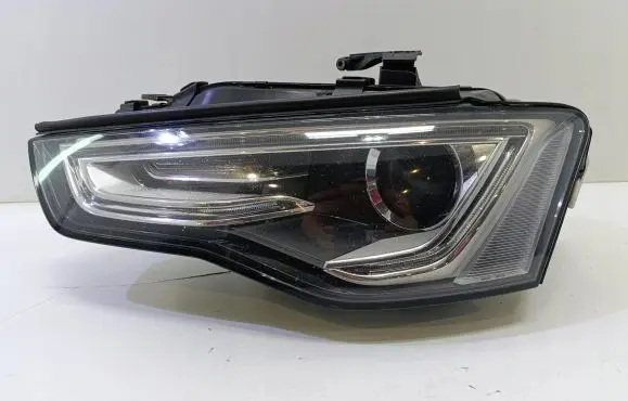 Audi A5 8T 8F Headlight/headlamp 8T0941005A