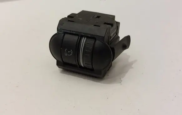 Volkswagen Jetta VI Headlight level height control switch 1K0941334B