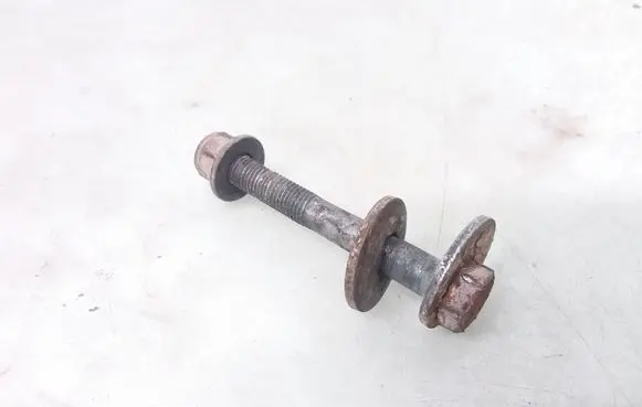 Volkswagen PASSAT B6 Rear suspension camber bolt 