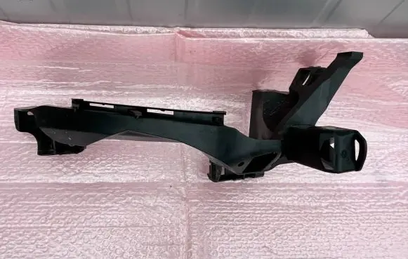Audi Q5 SQ5 Headlight/headlamp mounting bracket 80A805608B