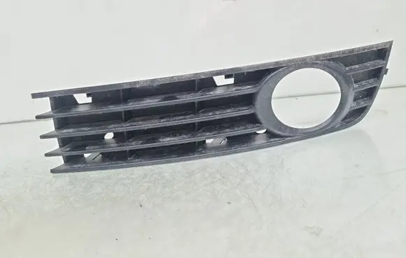 Front bumper lower grill