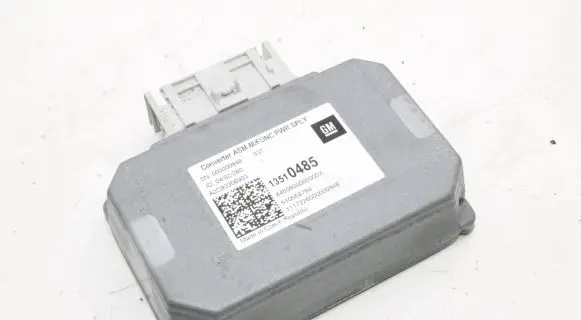 Opel Insignia B Current control relay 13510485