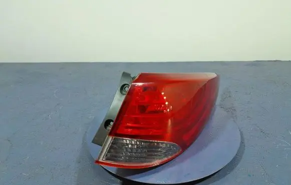 Hyundai ix35 Rear/tail lights 92402-2Y0