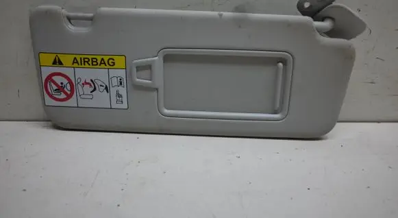 Sun visor