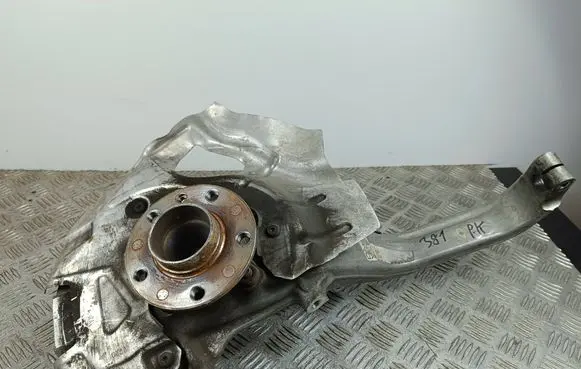 Alfa Romeo Stelvio Front wheel hub 20230LC01