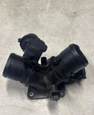 Ford C-MAX I Throttle valve 9657522680