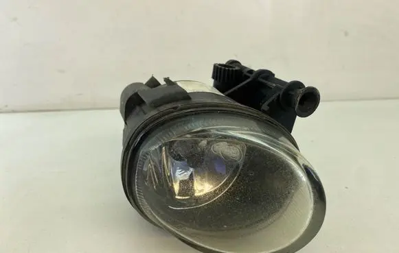 Volkswagen PASSAT CC Front fog light 89073337