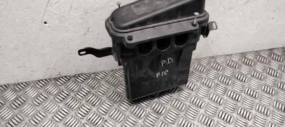 BMW 5 F10 F11 Engine control unit holder 7555189 8507703
