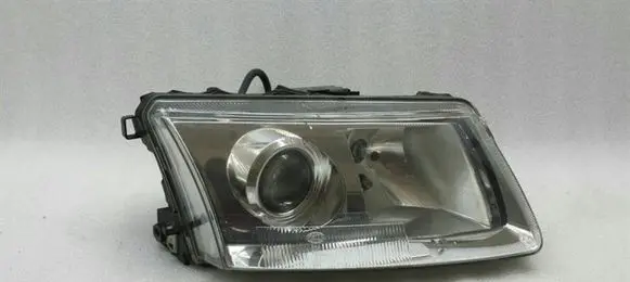 Volkswagen PASSAT B5 Headlight/headlamp