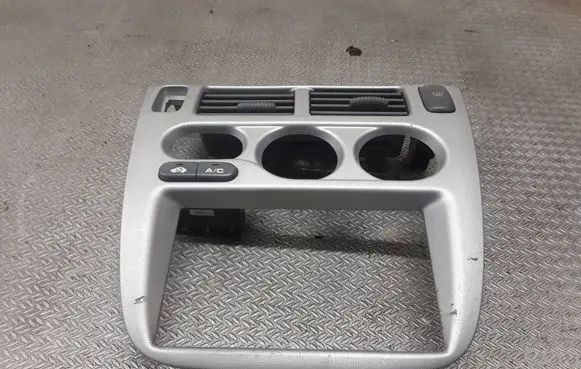 Honda HR-V Dash center air vent grill 
