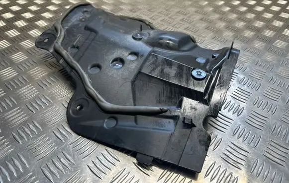 Mercedes-Benz C W206 Other engine bay part A2066202902 15176A00 70820220