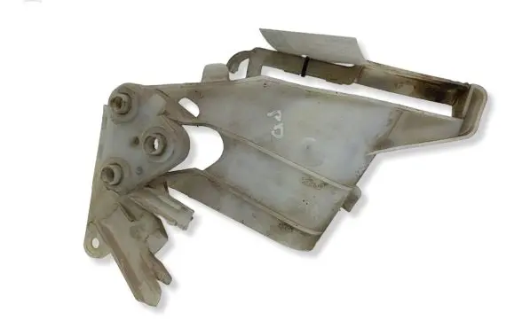 Volkswagen PASSAT B6 Front door exterior handle/bracket 3C0837868B