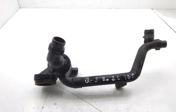 Audi Q5 SQ5 Engine coolant pipe/hose 03L121065K