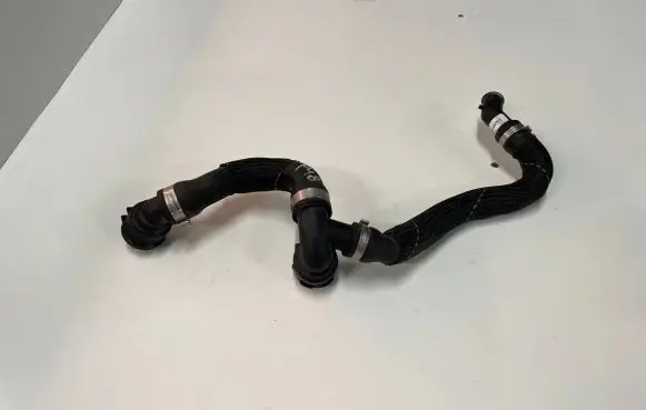 BMW X1 F48 F49 Engine coolant pipe/hose 8632767