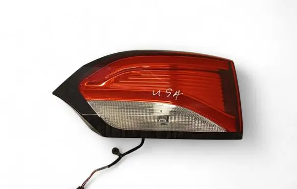 Chrysler Pacifica Tailgate rear/tail lights P68228940AE