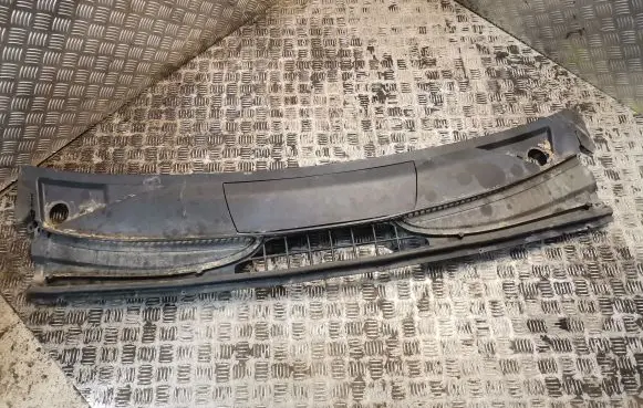 Mercedes-Benz Vito Viano W639 Wiper trim 639884007 A639884007