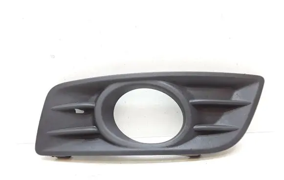 Volvo S40 Front fog light trim/grill 30779100