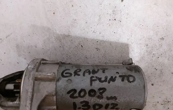 Fiat 500 Starter motor 518102660 C880D6G32 21960