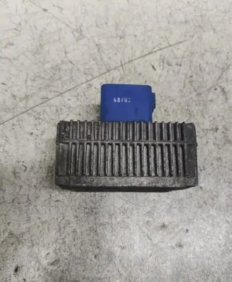 Opel Zafira A Glow plug pre-heat relay 55353011