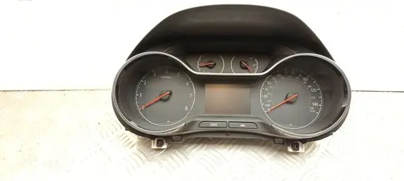 Opel Crossland X Speedometer (instrument cluster) 9842123380