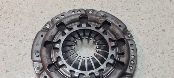 Opel Astra H Pressure plate 121008910 74400