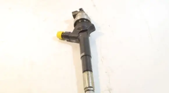 Opel Astra J Fuel injector 8973762703