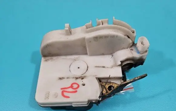 Front door lock